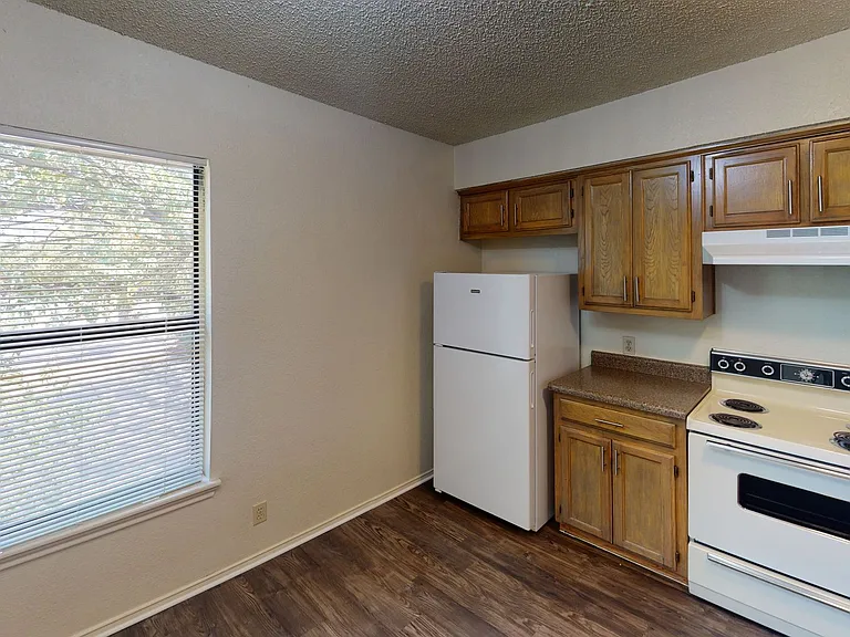 1010 W Prairie St — Photo 10