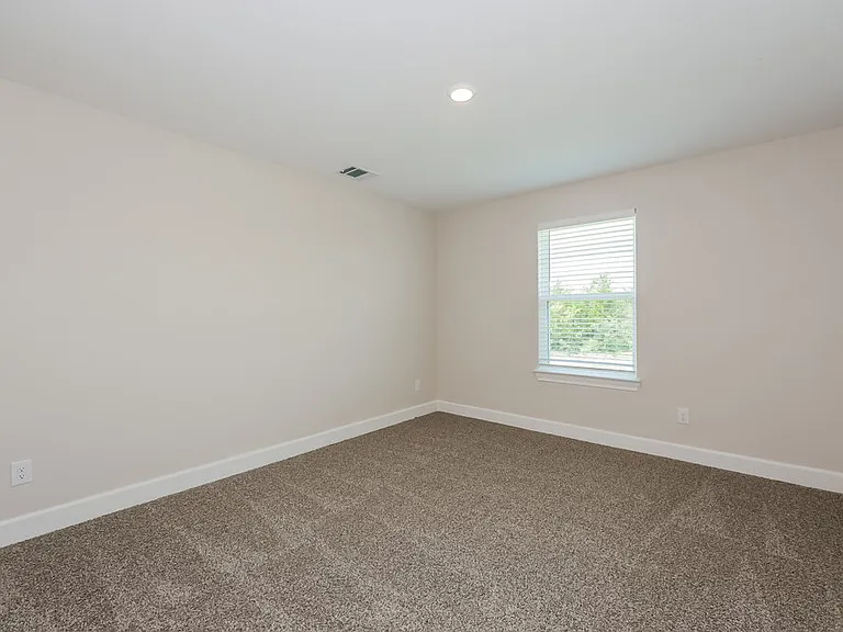 309 Magnolia Blvd — Photo 14