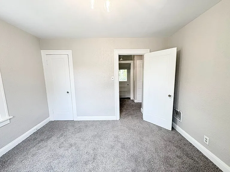 804 Alvison Rd — Photo 22