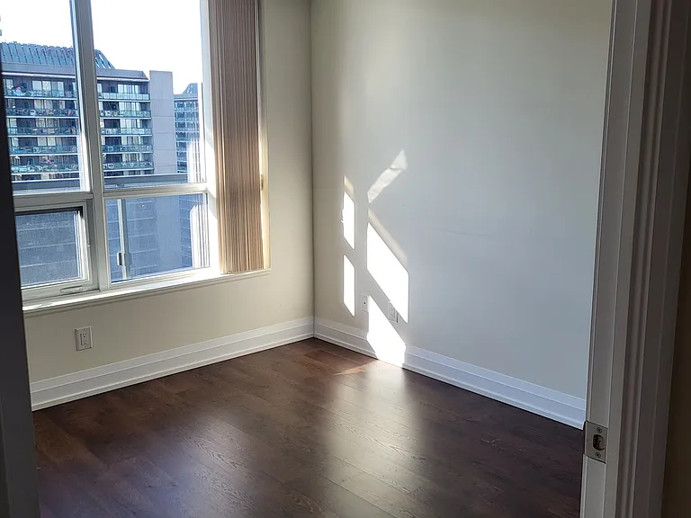 5 Sheppard Ave E #2022 — Photo 7