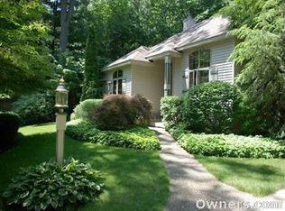 210 Norwood Ave, Holland, MI 49424