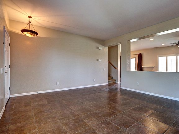 5th image of 216 Mission Verde Ave