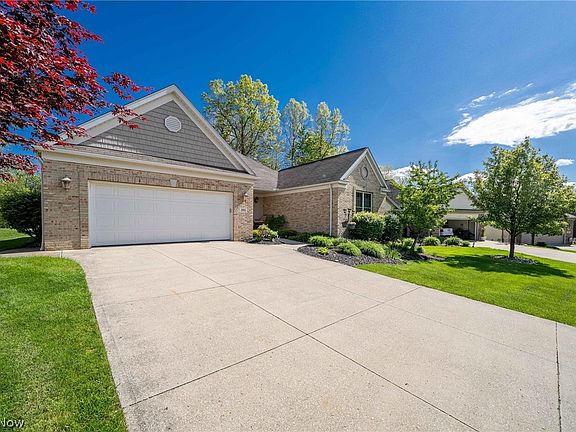 3rd image of 395 White Spruce Dr