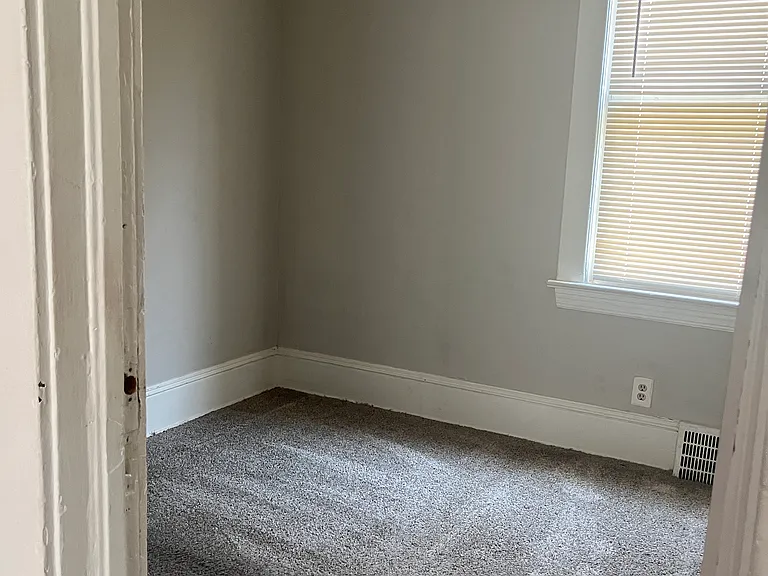 16107 Arcade Ave #3 — Photo 5