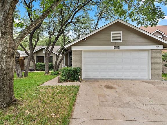 2nd image of 1705 Honeyweed St