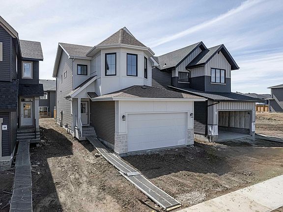 5th image of 93 Royal St