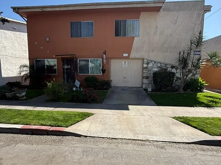 2034 — Photo 1