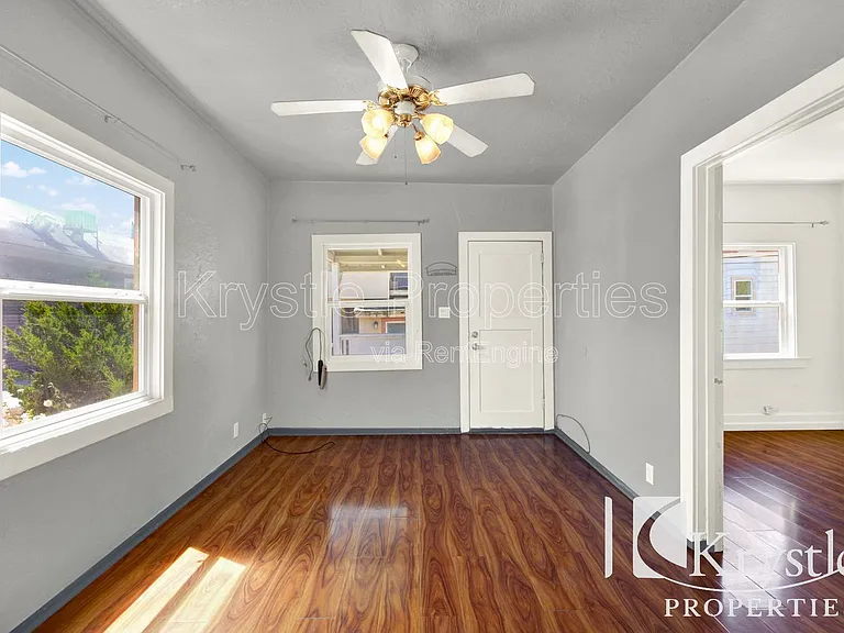 132 Tennessee St #C — Photo 7