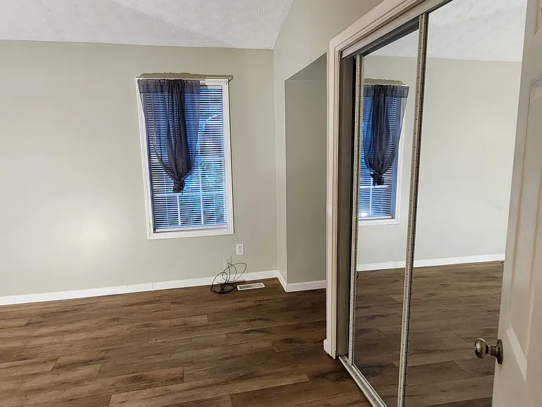2962 Aspen Woods Entry — Photo 9