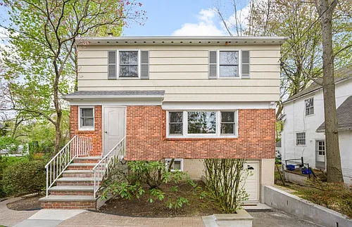 52 Wendt Ave Photo 1
