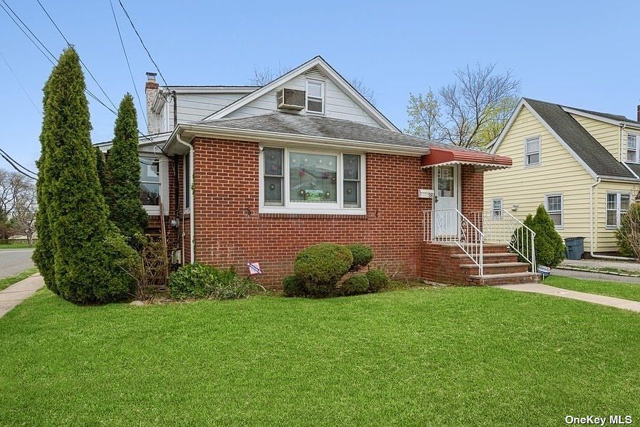 1st image of 38 Woodward St