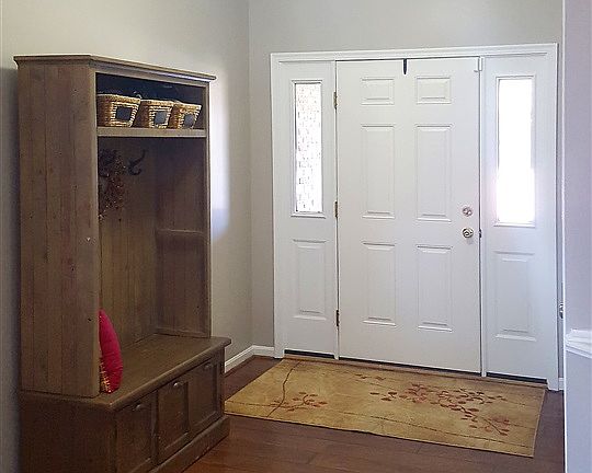 2nd image of 6862 Lillian Ct