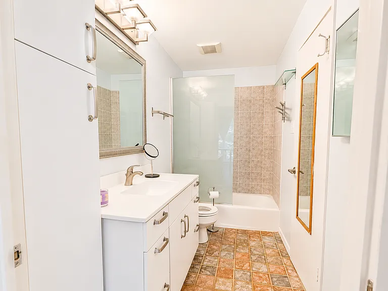 1419 Jordan St — Photo 15