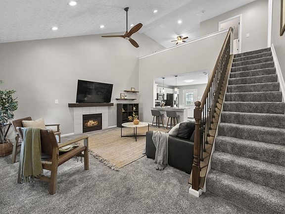4th image of 6109 Treaty Ln #207