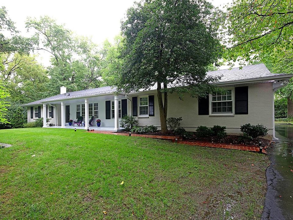 1st image of 36 Narragansett Dr