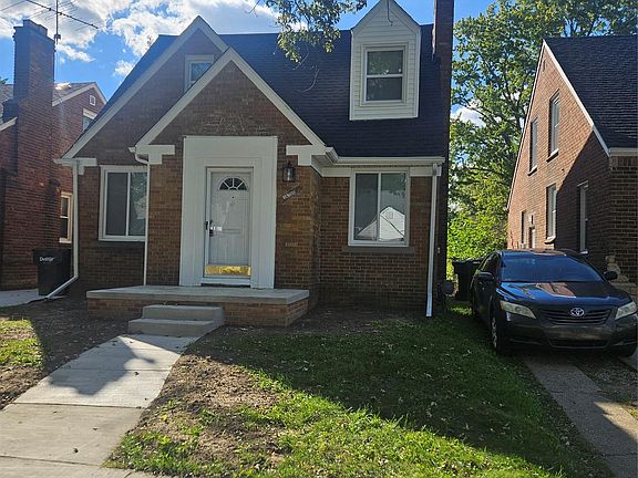 3rd image of 16755 Rutherford St
