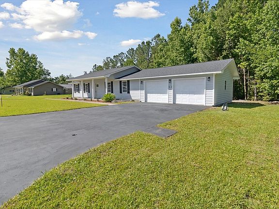 4th image of 191 Joseph Cir