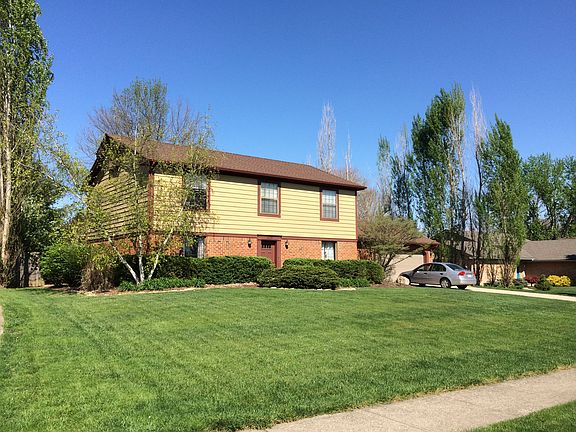 2nd image of 2639 Woodbluff Ln