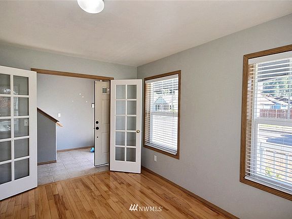 3rd image of 4700 154th Avenue Ct E