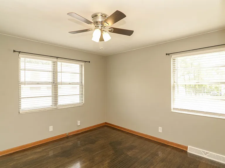 214 W Atchison St #1 — Photo 2