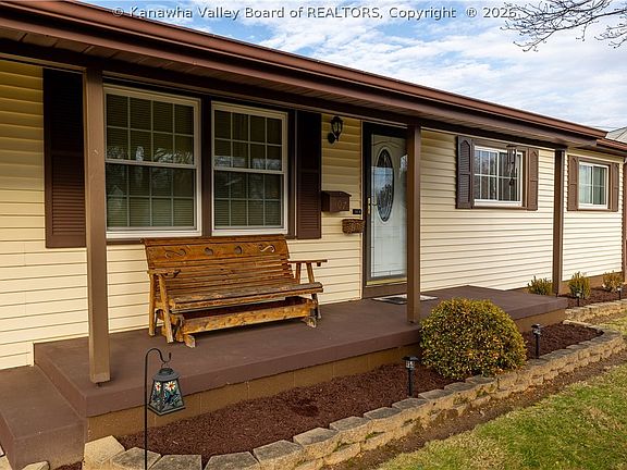 3rd image of 507 Kathnor Ln