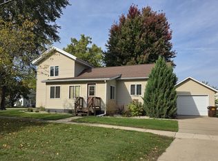 312 W 6th St, Prophetstown, IL 61277