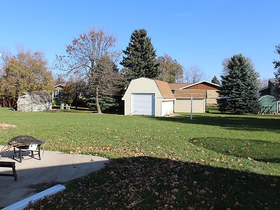 4th image of 1726 Douglas Ave