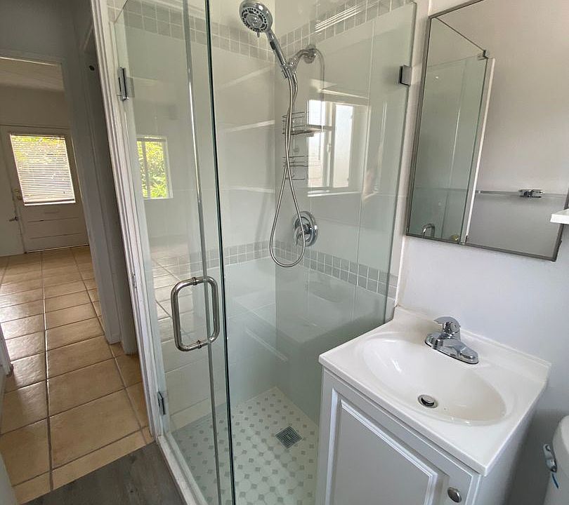 1st image of 3917 Haines St #3925-1/2