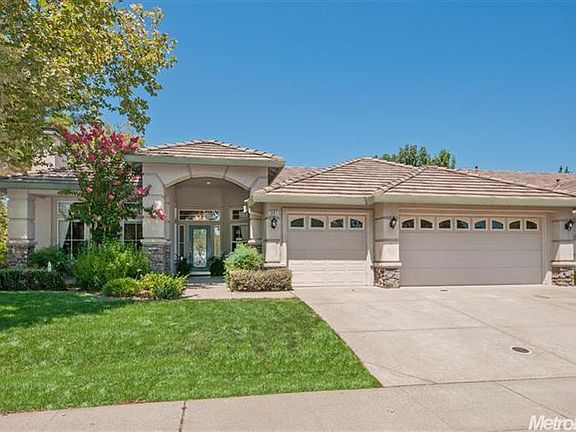 2nd image of 1061 Houston Cir