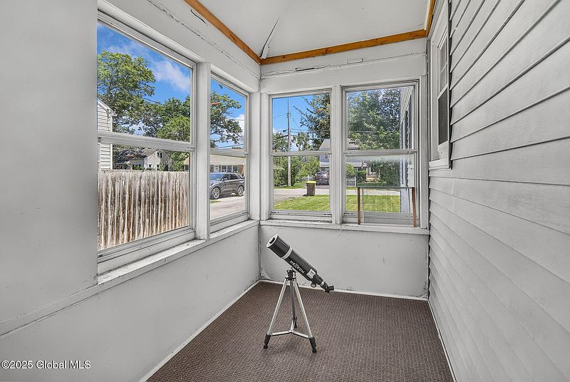 5th image of 2 Bartlett Place
