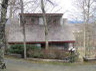 39 The Slopes Rd, Banner Elk, NC 28604