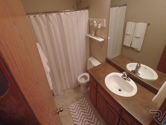5th image of 4709 S Grinnell Ave