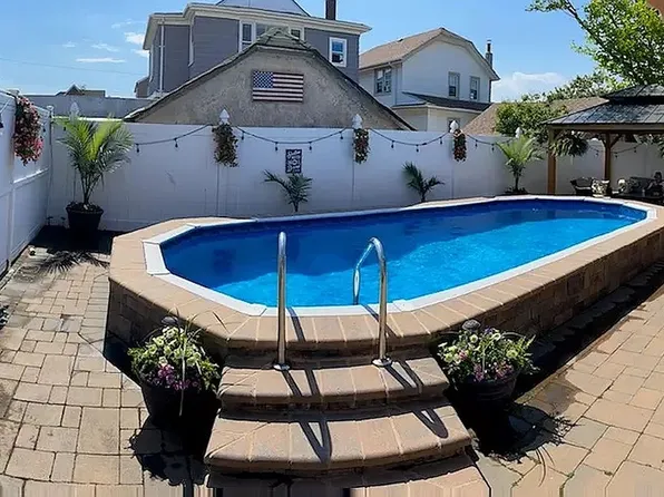 515 139th Bch Unit 1, Rockaway Park, NY 11694