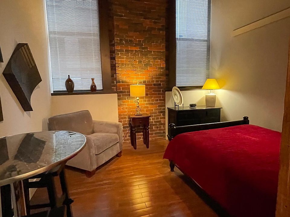 1st image of 1001 Cherry St