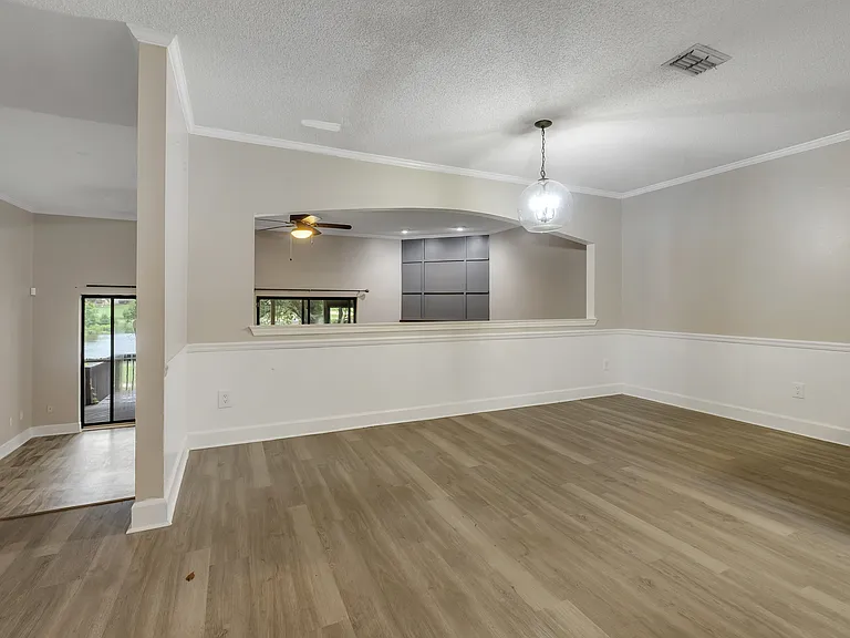 2828 Par Ln — Photo 12