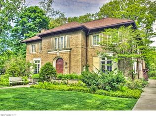 2550 Arlington Rd, Cleveland Heights, OH 44118