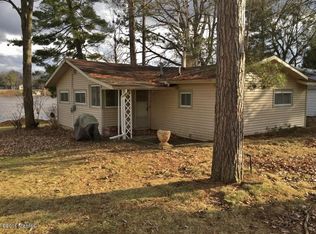 11556 Maple St, Big Rapids, MI 49307