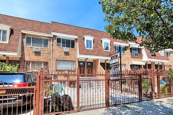 Rented by Bedford Brownstone Realty | media 21