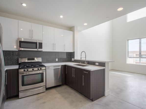 11929 Courtleigh Dr APT 205