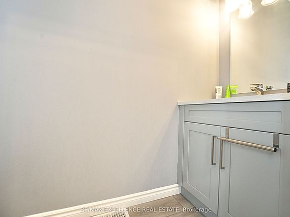 4th image of 130 Byers St