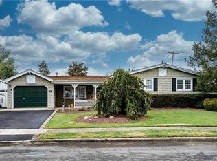 23 Sharon Ln, Deer Park, NY 11729