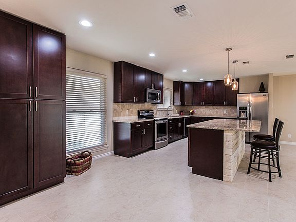 3rd image of 223 Granada Dr