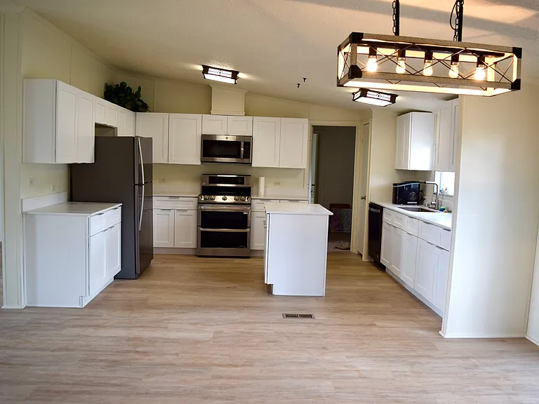 5450 FM 2325 — Photo 17