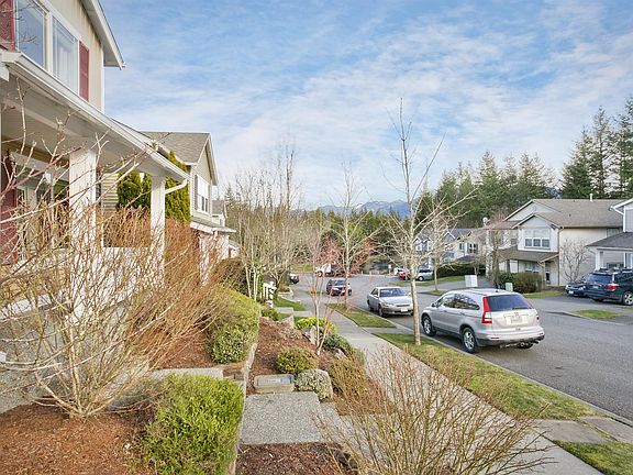 3rd image of 36518 SE Woody Creek Ln