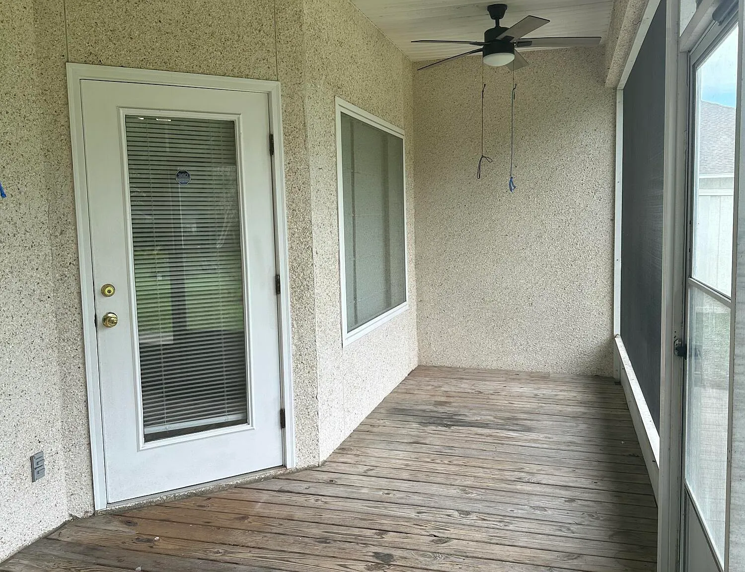 3 bed, 2.0 bath, 1517 sqft, $2,000 — Photo 3