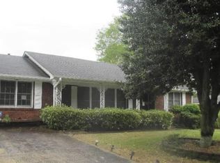 1113 Glen Oaks Dr, Fairfield, AL 35064