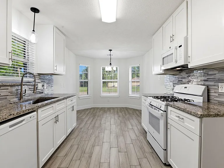 26218 Cypresswood Dr — Photo 9