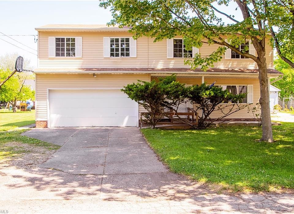 1st image of 35557 Admiral Dr