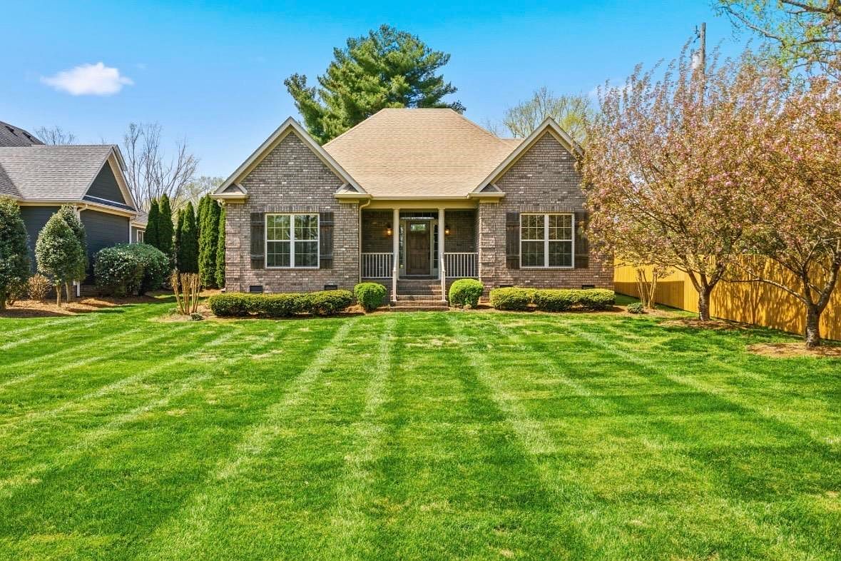 419 Indian Hills Dr