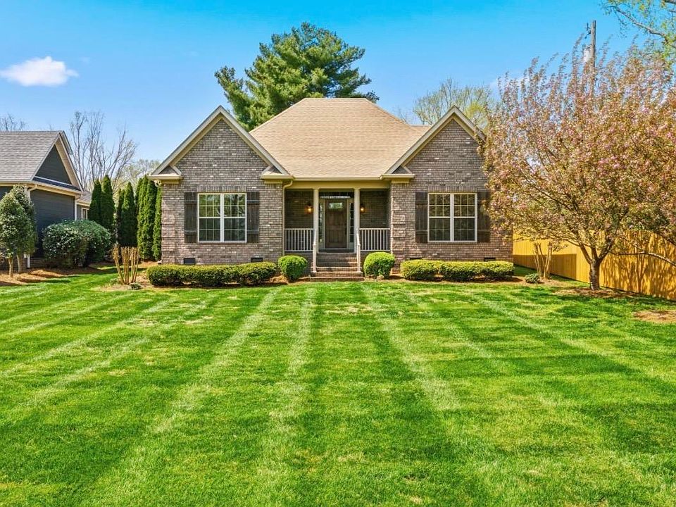 1st image of 419 Indian Hills Dr